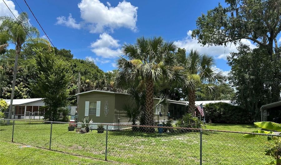 56304 HAZELNUT Rd, Astor, FL 32102 - 1 Beds, 1 Bath