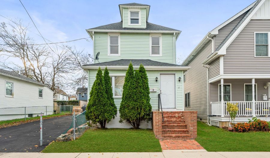 11 Dewitt Ave, Asbury Park, NJ 07712 - 3 Beds, 2 Bath