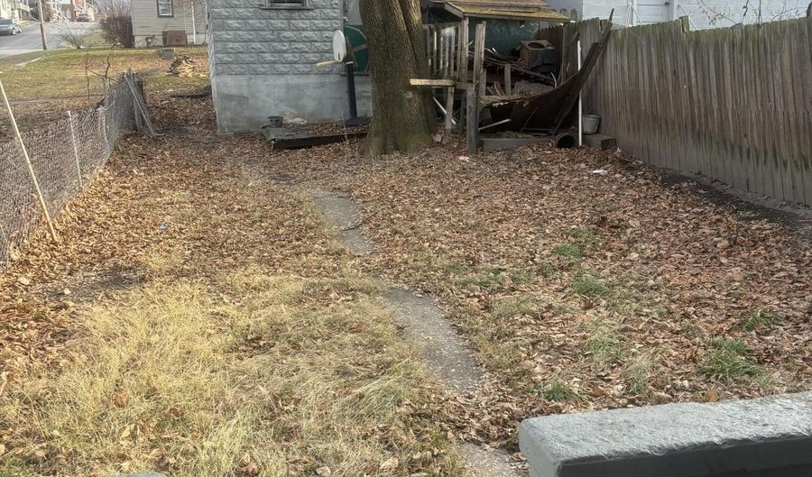 403 1st Ave, Altoona, PA 16602 - 3 Beds, 2 Bath