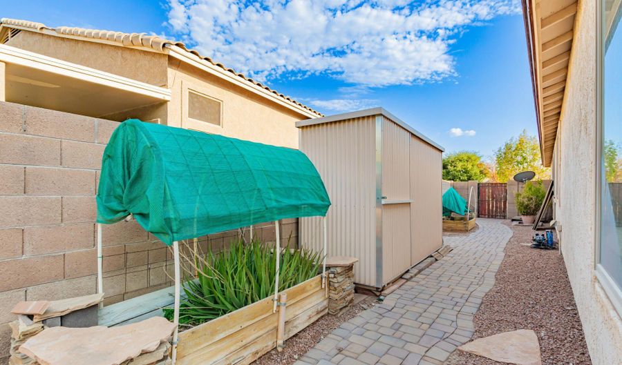 12746 W MERRELL St, Avondale, AZ 85392 - 3 Beds, 2 Bath