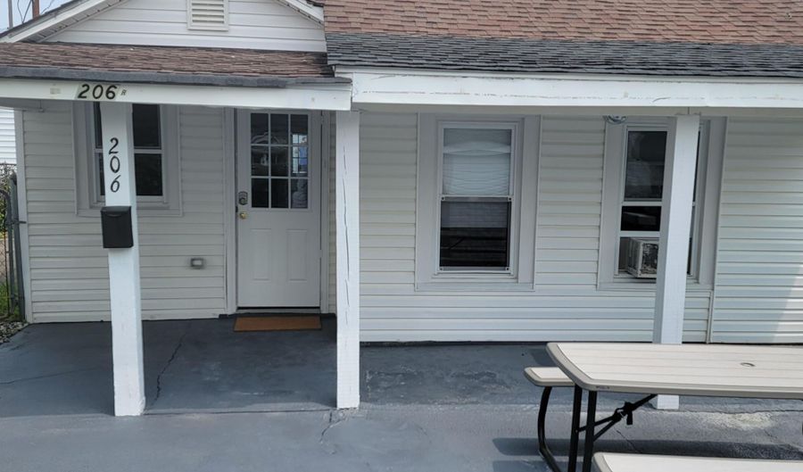 206 16th Ave Rear, Belmar, NJ 07719 - 2 Beds, 1 Bath