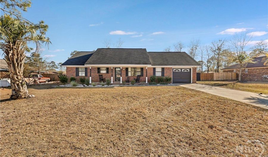 95 Stephanie Dr, Allenhurst, GA 31301 - 3 Beds, 2 Bath