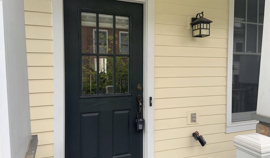 2855 11TH St N, Arlington, VA 22201 - 3 Beds, 3 Bath