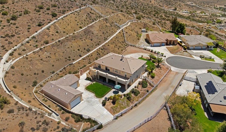 34695 Desert Rd, Acton, CA 93510 - 6 Beds, 5 Bath