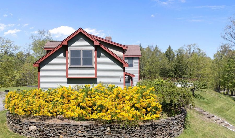 104 Juniper Ridge Rd, Brattleboro, VT 05301 - 3 Beds, 4 Bath