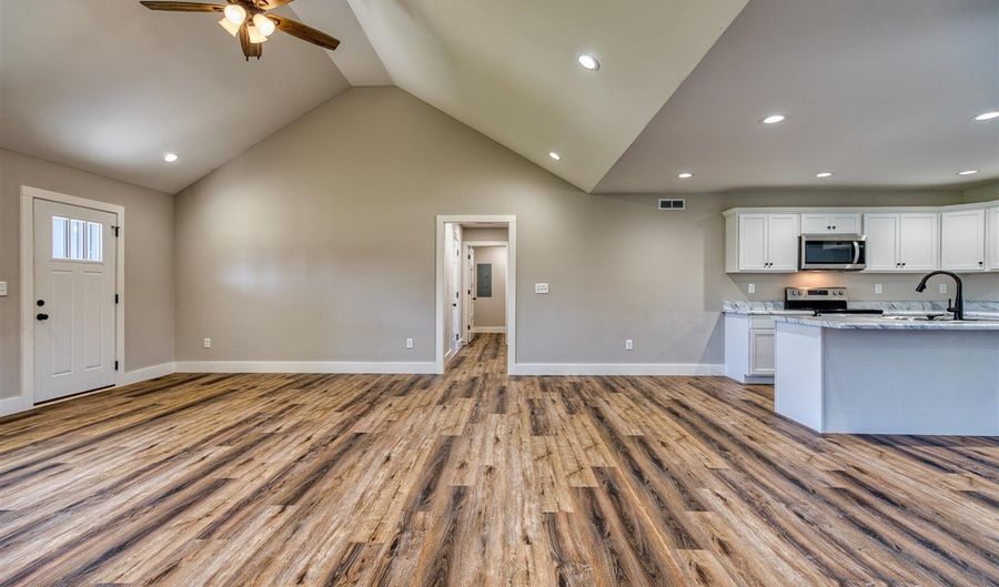 101 Rittenberry Dr, Auburn, KY 42206 - 3 Beds, 2 Bath