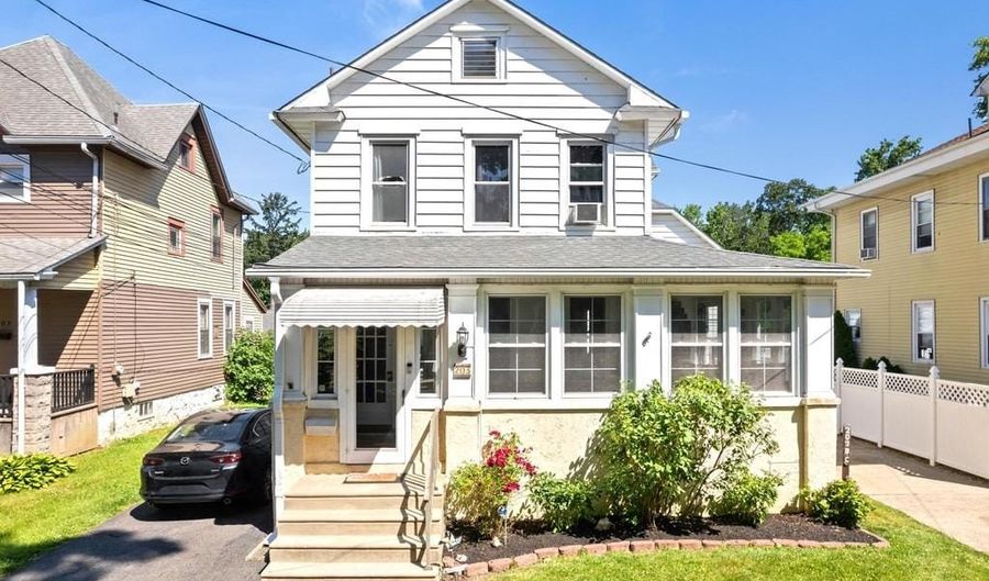 203 ALBANY Ave, Barrington, NJ 08007 - 5 Beds, 0 Bath