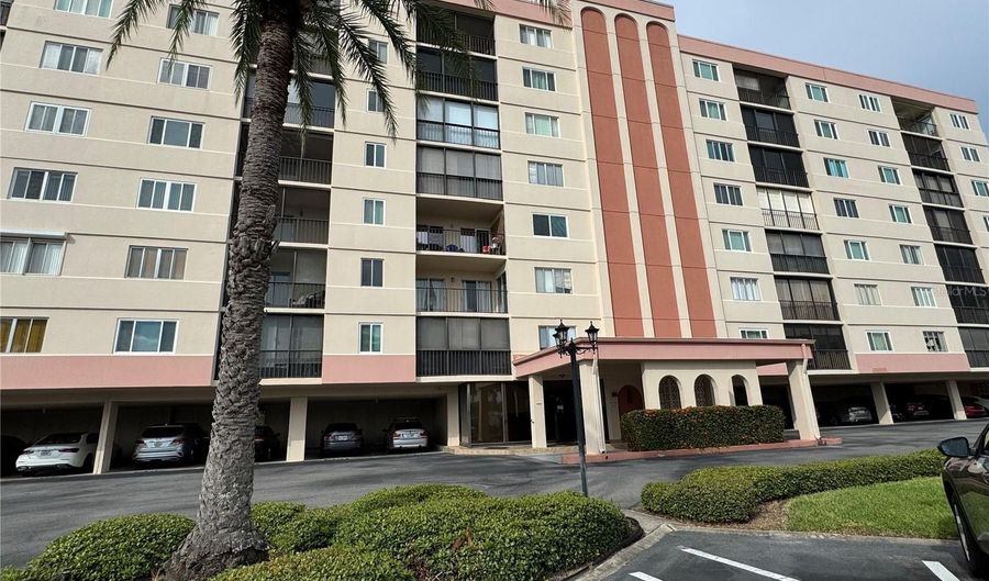 19029 US HIGHWAY 19 N 9-203, Clearwater, FL 33764 - 2 Beds, 2 Bath