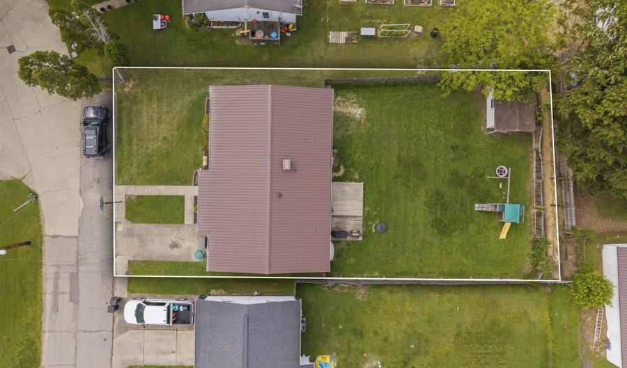 102 McConkey Ave, Barboursville, WV 25504 - 3 Beds, 1 Bath
