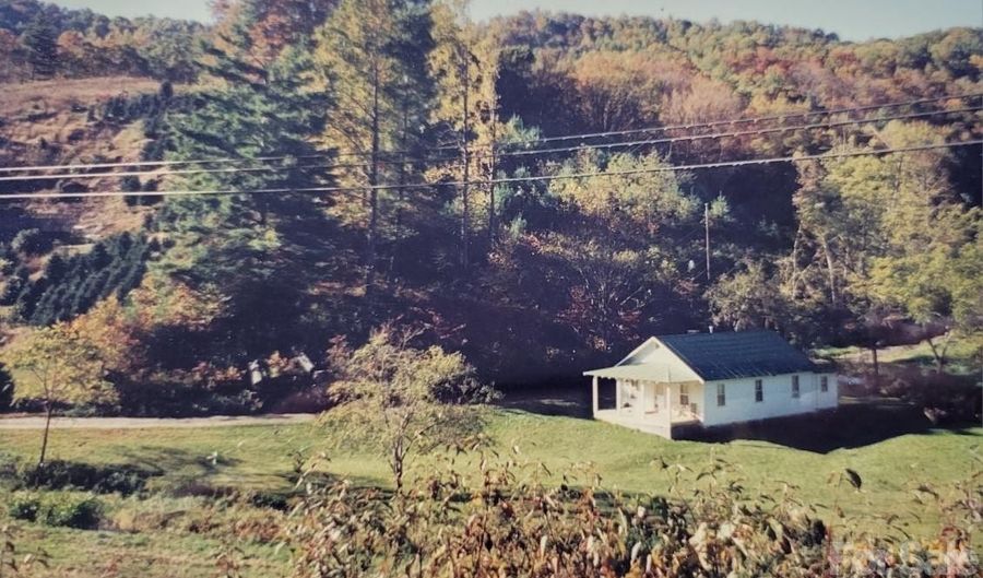 530 Mine Creek Rd, Bakersville, NC 28705 - 0 Beds, 0 Bath