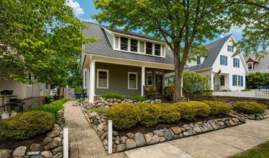 1607 S University Ave, Ann Arbor, MI 48104 - 4 Beds, 3 Bath