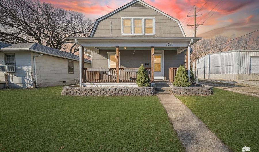 104 N Brown, Abilene, KS 67410 - 4 Beds, 1 Bath