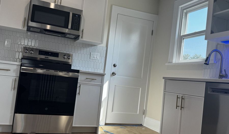 44-46 Lorraine Ter 46, Bridgeport, CT 06604 - 2 Beds, 1 Bath