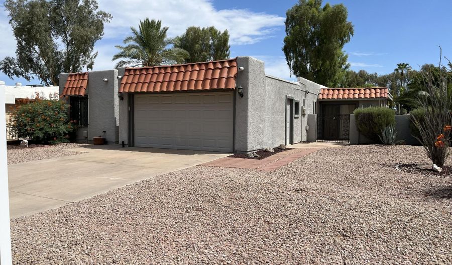 9334 E Sun Lakes Blvd N, Sun Lakes, AZ 85248 - 2 Beds, 2 Bath