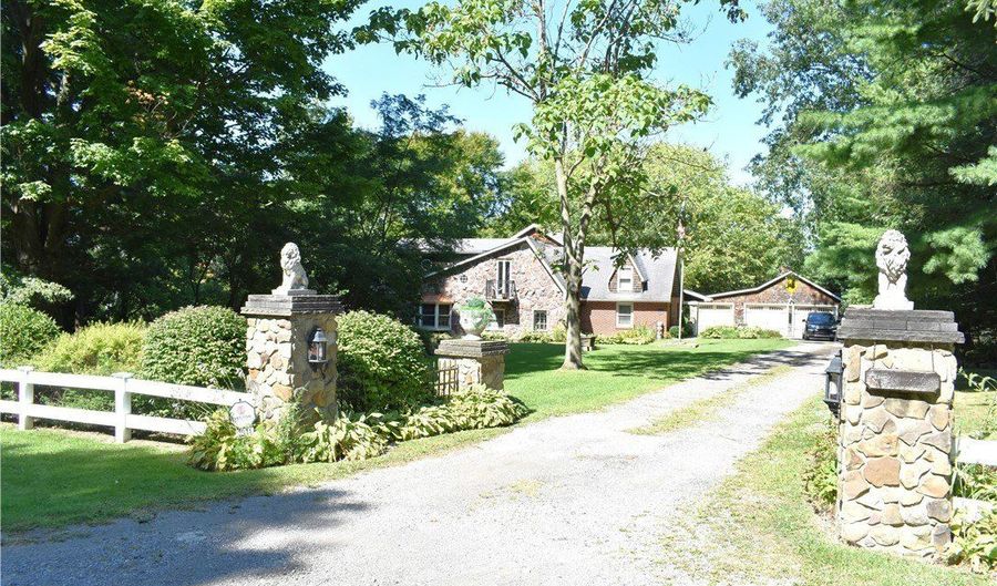 2071 Dewey Rd, Ashtabula, OH 44004 - 3 Beds, 3 Bath