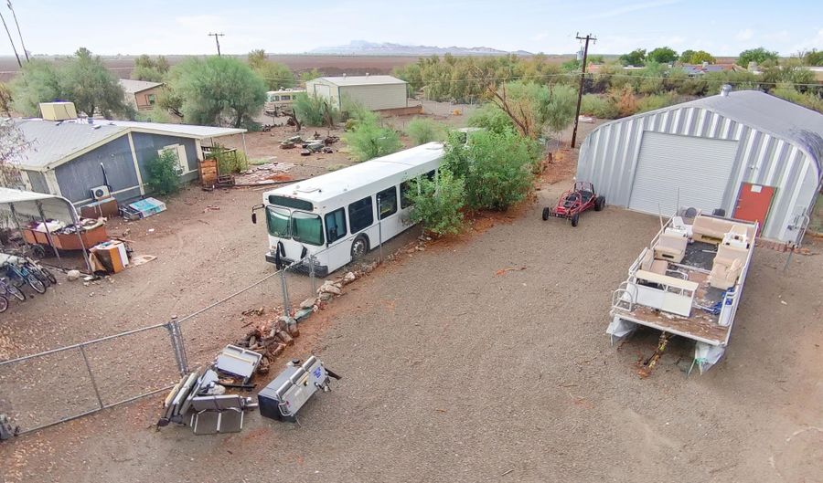 48936 Ehrenberg Rd, Ehrenberg, AZ 85334 - 3 Beds, 2 Bath