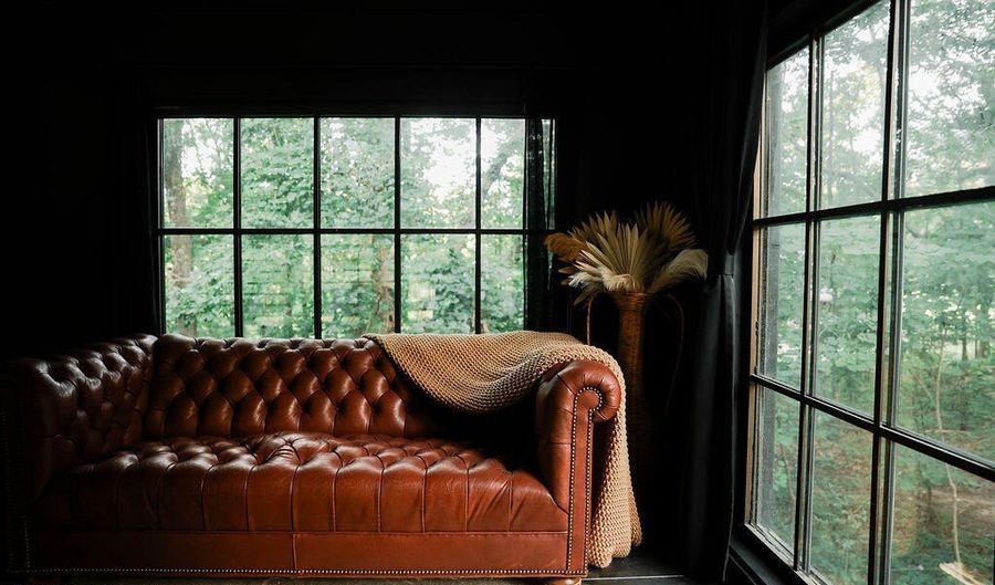 3330 Edgewood Ave, Baxter Springs, KS 66713 - 5 Beds, 4 Bath