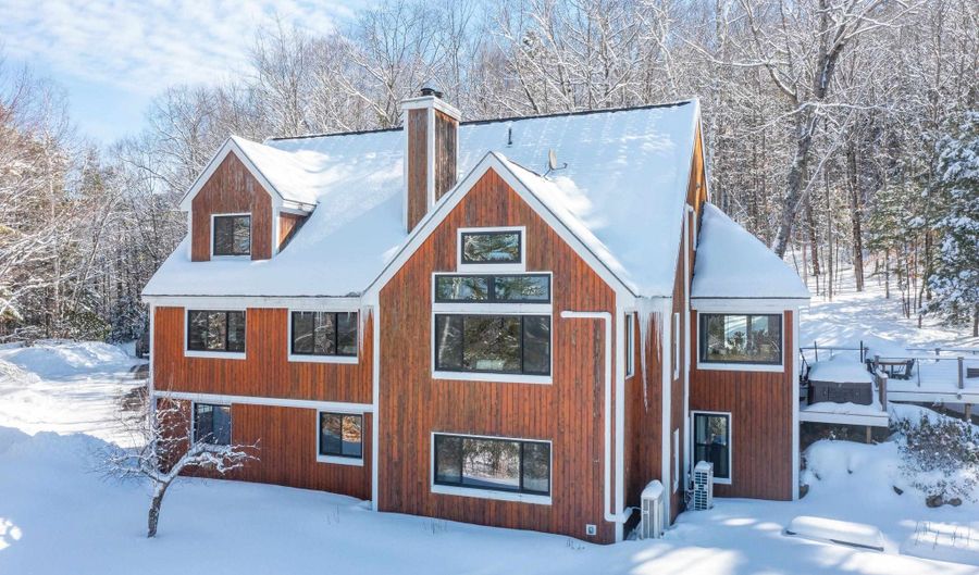 22 Deacon Willey Rd, Campton, NH 03223 - 4 Beds, 4 Bath