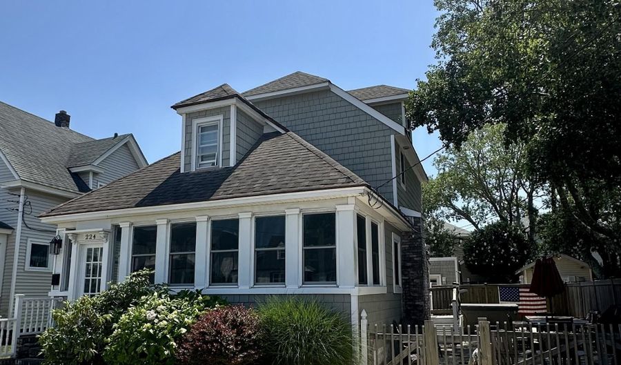 224 FIFTH St #A, Beach Haven, NJ 08008 - 5 Beds, 3 Bath