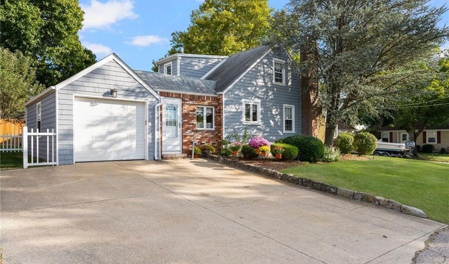 115 Bryant Rd, Cranston, RI 02852 - 4 Beds, 2 Bath