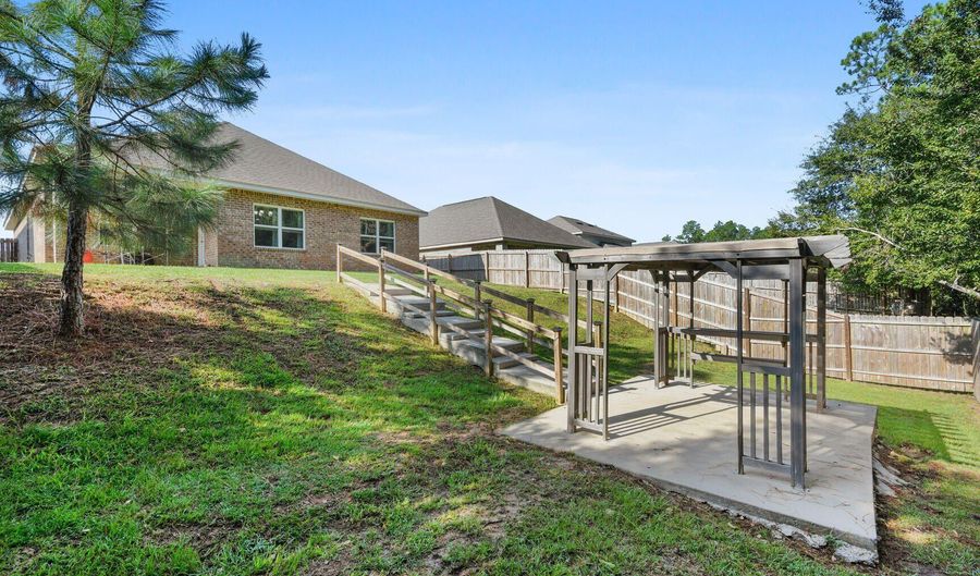 5361 Overland Dr, Biloxi, MS 39532 - 3 Beds, 2 Bath