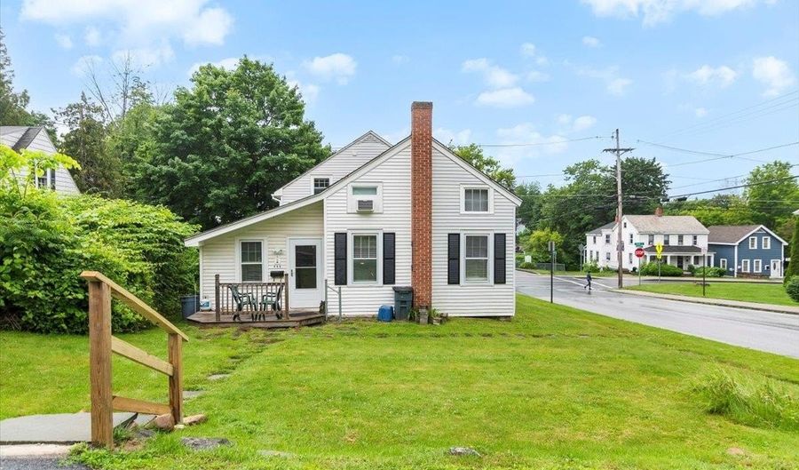 400 South St, Bennington, VT 05201 - 3 Beds, 3 Bath