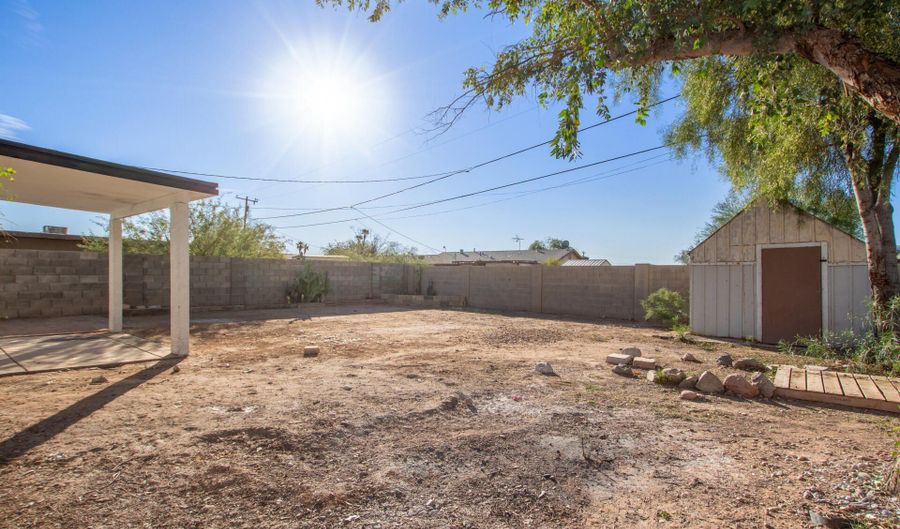 8551 W CORONADO Dr, Arizona City, AZ 85123 - 3 Beds, 2 Bath