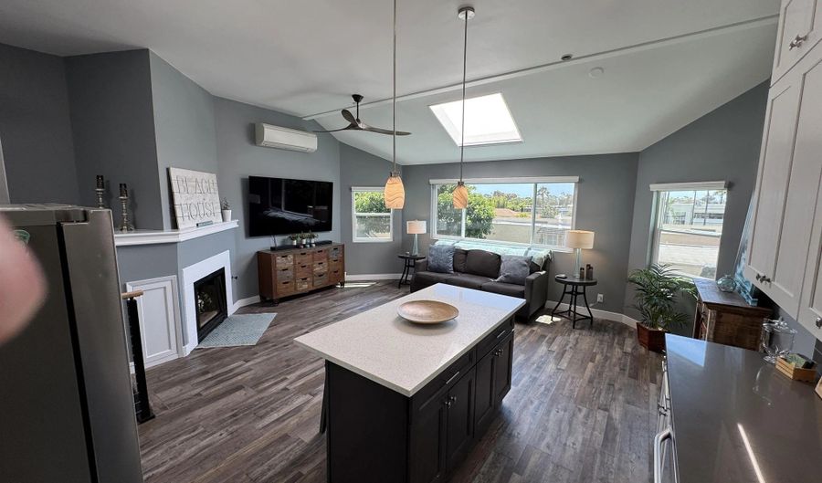 880 Home Ave F, Carlsbad, CA 92008 - 3 Beds, 3 Bath