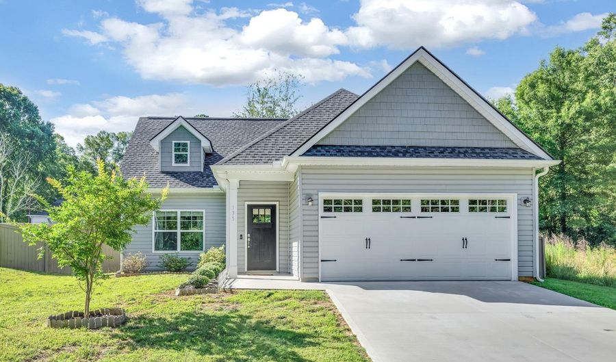 135 Stevenson Dr, Belton, SC 29627 - 3 Beds, 2 Bath