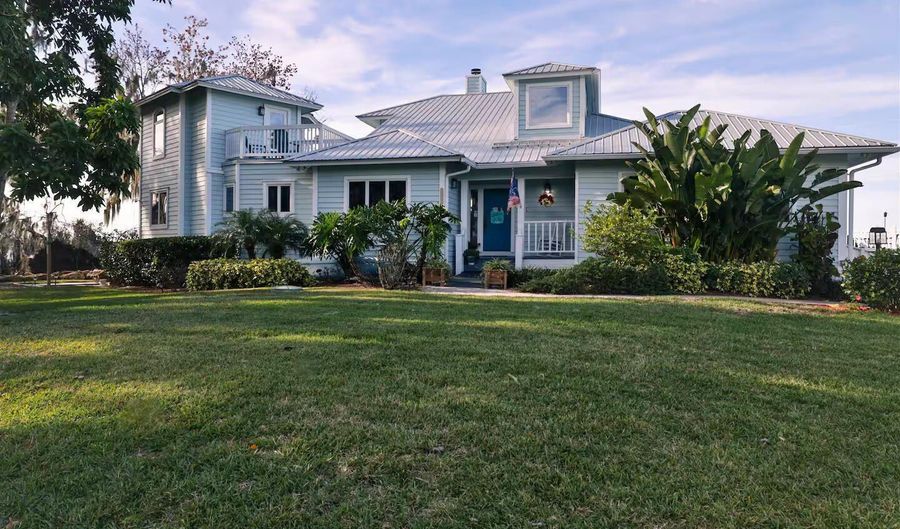 21951 Tarragona Way, Astor, FL 32102 - 4 Beds, 3 Bath