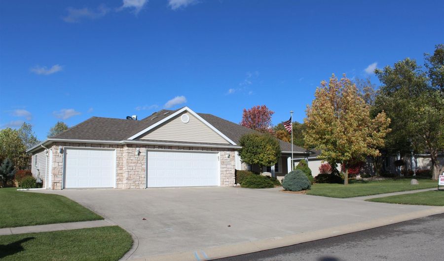 1520 Hammel Dr, Angola, IN 46703 - 3 Beds, 2 Bath
