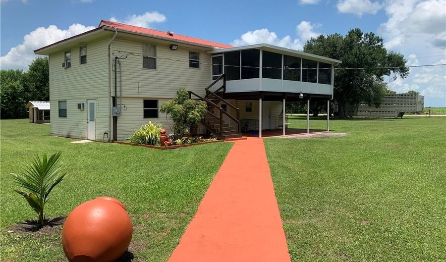 2065 Everhigh Acres Rd, Clewiston, FL 33440 - 5 Beds, 2 Bath
