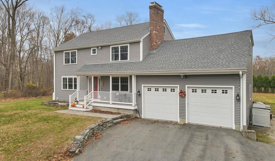 191 Pine St, Columbia, CT 06237 - 3 Beds, 3 Bath