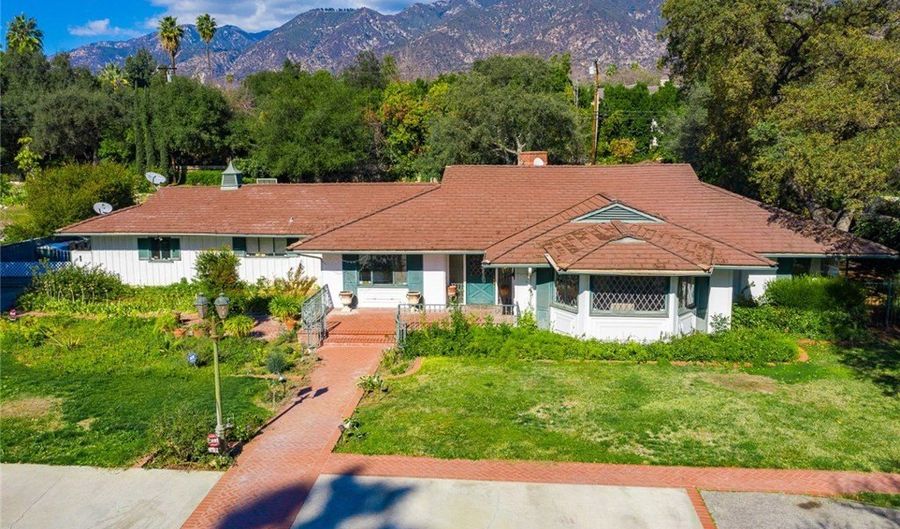 1127 W Foothill Blvd, Arcadia, CA 91006 - 3 Beds, 4 Bath