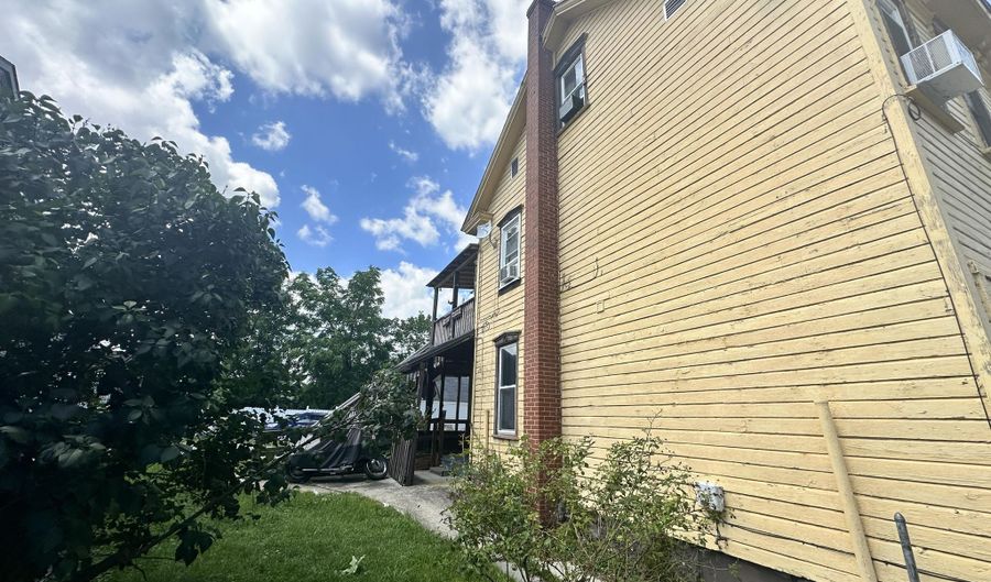 707-709 20th St, Altoona, PA 16602 - 6 Beds, 4 Bath