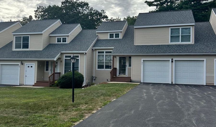 21 Coles Way, Atkinson, NH 03811 - 2 Beds, 3 Bath