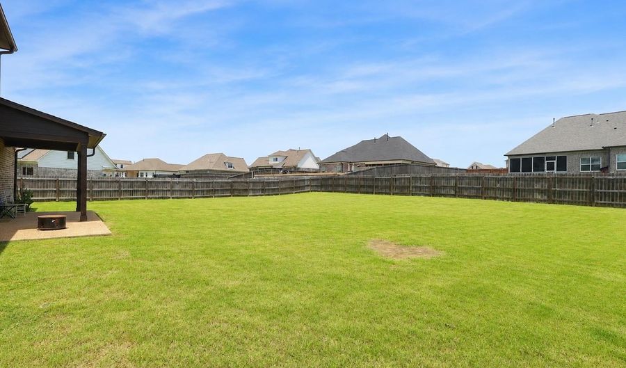 70 CHESTNUT Cv, Atoka, TN 38004 - 5 Beds, 3 Bath