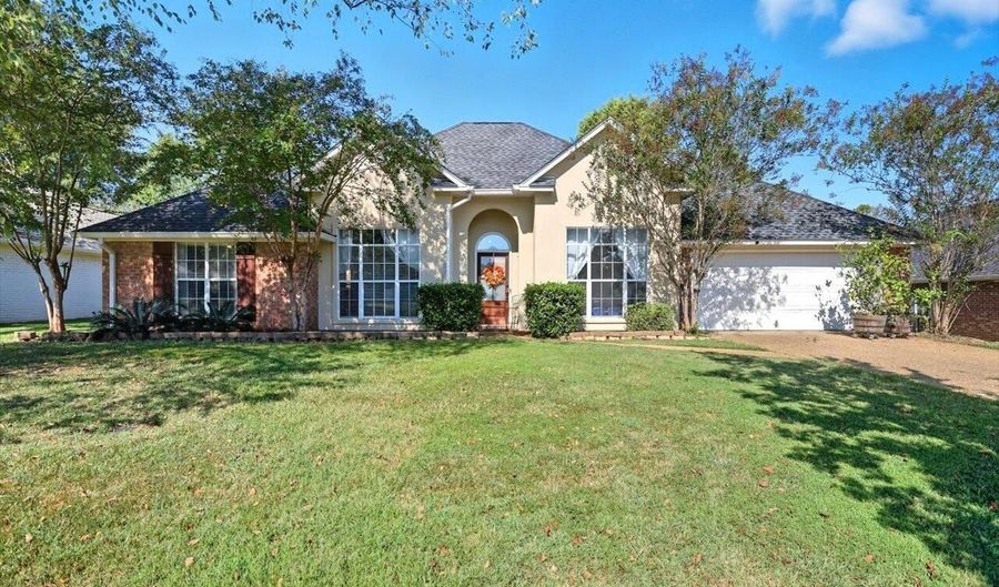 345 Avalon Way, Brandon, MS 39047 - 4 Beds, 2 Bath
