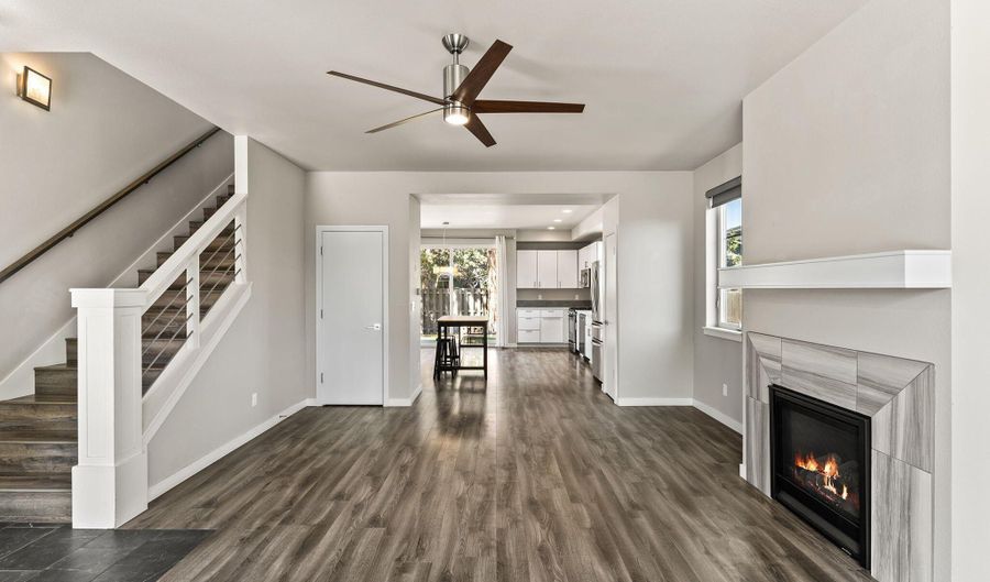 61547 SE Lincoln Ln, Bend, OR 97702 - 4 Beds, 3 Bath