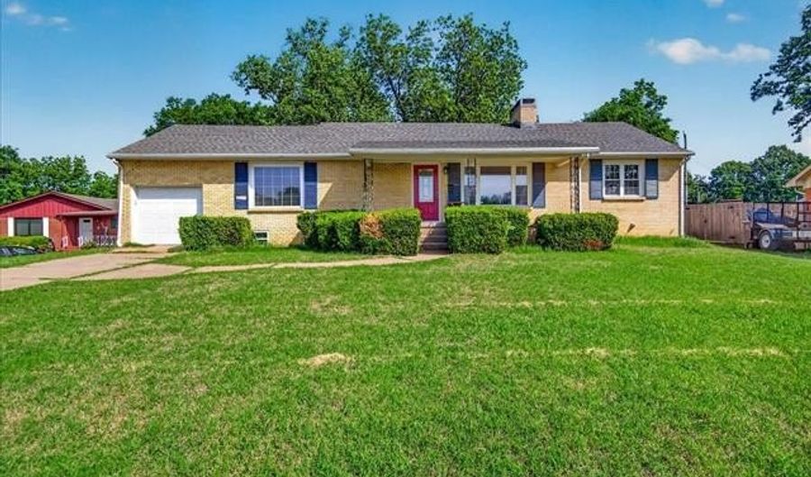 140 Fleetwood Pl, Bartlesville, OK 74006 - 3 Beds, 2 Bath