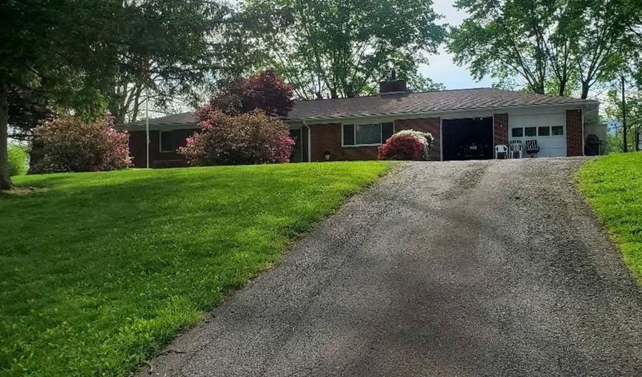 53 Teas St, Andrews, NC 28901 - 4 Beds, 2 Bath