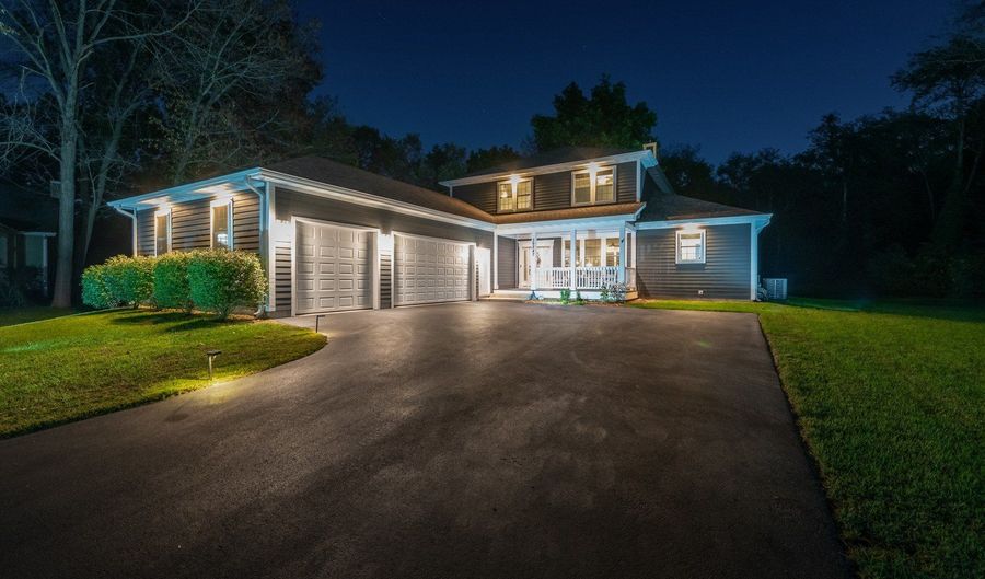 39247 Rangers Way, Antioch, IL 60002 - 5 Beds, 4 Bath