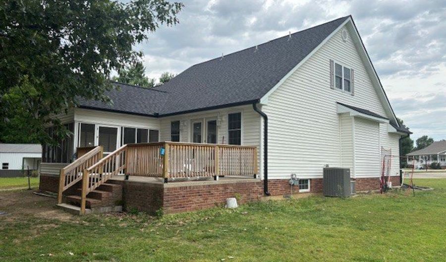 402 Osage Dr, Advance, MO 63730 - 3 Beds, 3 Bath