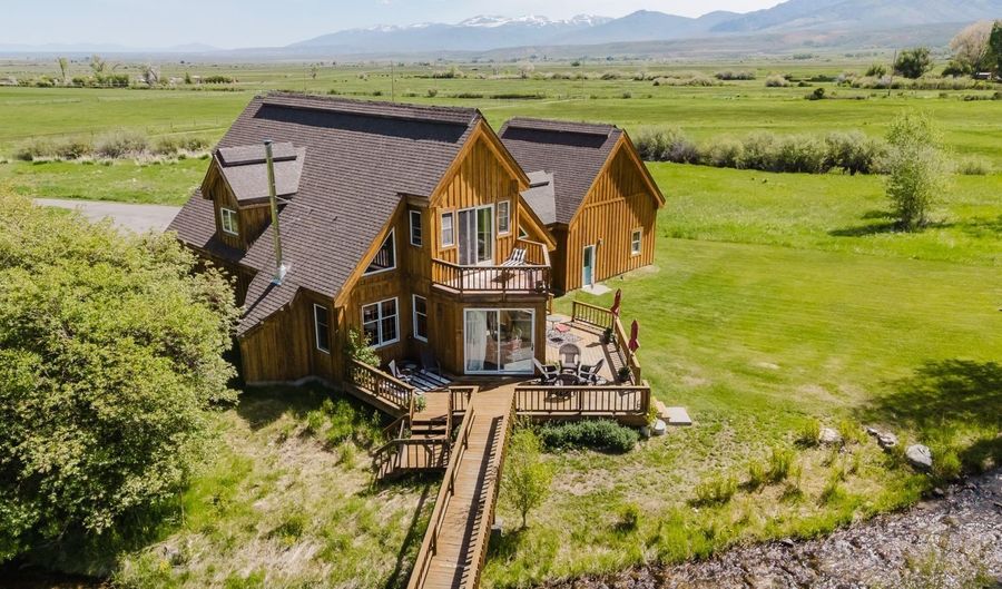 1225 Country Ln, Lamoille, NV 89828 - 3 Beds, 2 Bath