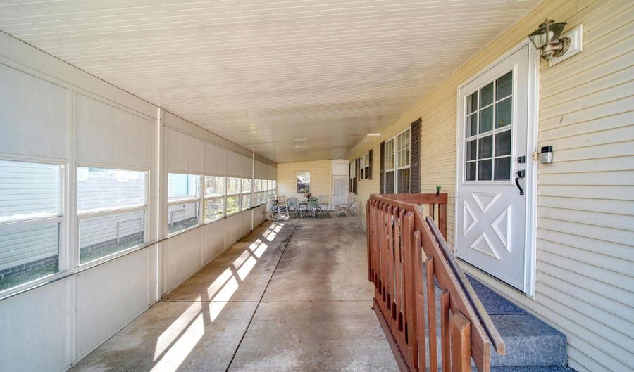 448 Raisin River Dr, Adrian, MI 49221 - 3 Beds, 2 Bath