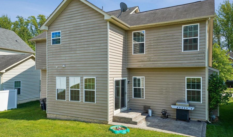 14315 DEVINGER Pl, Accokeek, MD 20607 - 5 Beds, 4 Bath