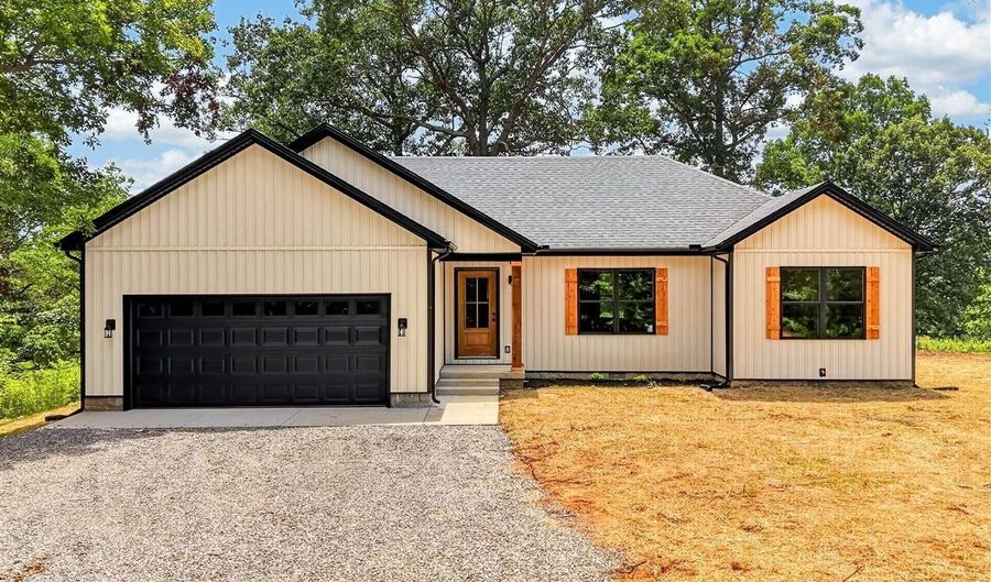 175 Carter Rd, Auburn, KY 42206 - 4 Beds, 2 Bath