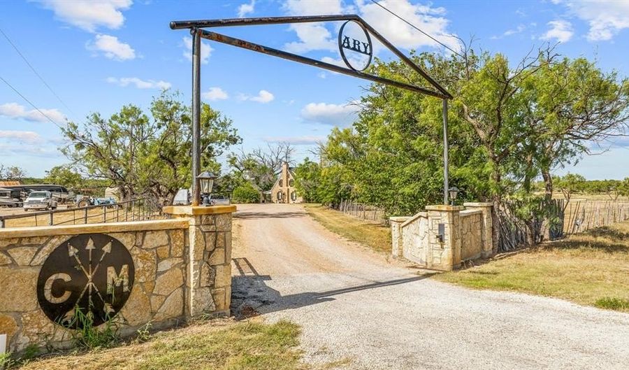 5650 E US Highway 180, Albany, TX 76430 - 4 Beds, 3 Bath