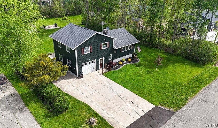 594 Herr Rd, Angola, NY 14006 - 3 Beds, 2 Bath
