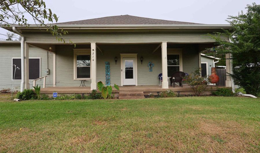 210 Hopkins, Alba, TX 75410 - 3 Beds, 2 Bath